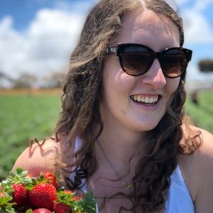 Meet your Posher, Amber